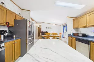 57 Sparrow St, Keene, NH 03431 - Photo 12