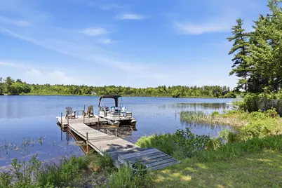 22 Hemlock Circle, Sandown, NH 03873 - Photo 2