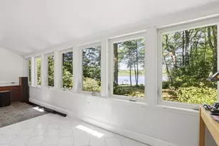 22 Hemlock Cir, Sandown, NH 03873 - Photo 10