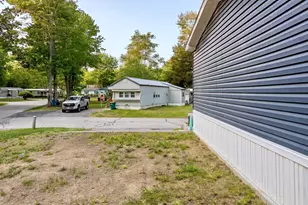 23 S Elderberry Ln, Rochester, NH 03867 - Photo 20