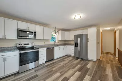 3 Edwards Street, Tilton, NH 03276 - Photo 4