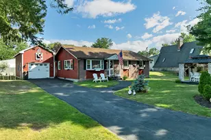 5 Linda Dr, Belmont, NH 03220 - Photo 2