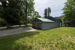 118 Danis Park Rd, Goffstown, NH 03045 - Photo 2