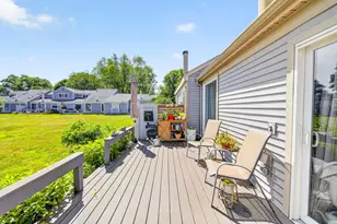 70 Walden Pond Dr, Nashua, NH 03064 - Photo 4
