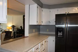 70 Walden Pond Dr, Nashua, NH 03064 - Photo 8