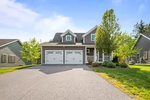 4 Three Ponds Dr, Brentwood, NH 03833 - Photo 2