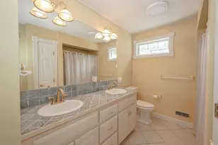 9 Olde Village Rd, Salem, NH 03073 - Photo 16
