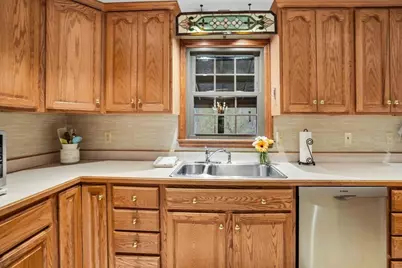 93 English Range Road, Derry, NH 03038 - Photo 8