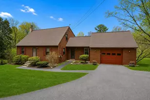 93 English Range Rd, Derry, NH 03038 - Photo 2