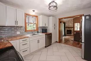 1 Jessica Ln, Derry, NH 03038 - Photo 6