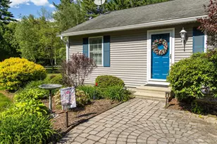 68 Katie Ln, Swanzey, NH 03446 - Photo 2