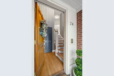 24 Porter Street, Portsmouth, NH 03801 - Photo 2