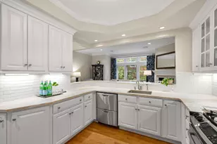 24 Porter St, Portsmouth, NH 03801 - Photo 6