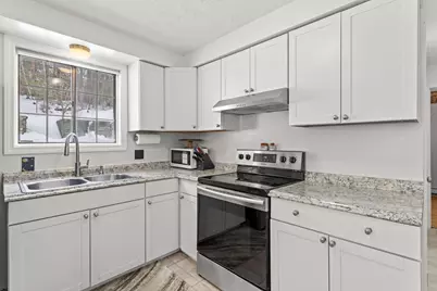 109 Weston Road, Manchester, NH 03103 - Photo 14