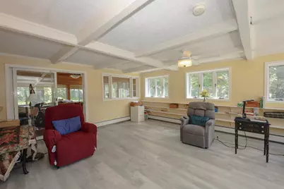 137 Grand Avenue, Manchester, NH 03109 - Photo 14
