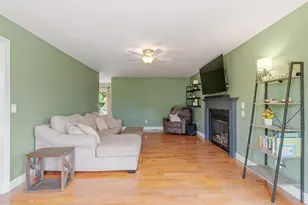 8 Jana Cir, Sandown, NH 03873 - Photo 12