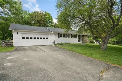 139 Belknap Avenue, Newport, NH 03773 - Photo 1