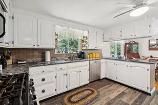 139 Belknap Ave, Newport, NH 03773 - Photo 12