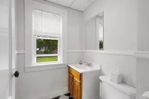 13 Summer St, Northumberland, NH 03582 - Photo 16