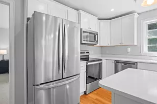 4 Three Ponds Dr, Brentwood, NH 03833 - Photo 14