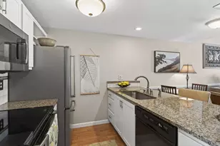 99 Glengarry Dr, Stratham, NH 03885 - Photo 10