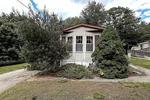 24 Christopher Ln, Fremont, NH 03044 - Photo 4