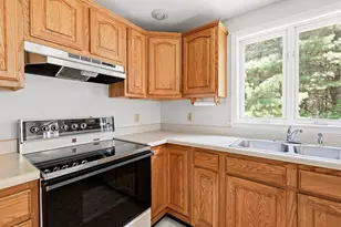 11 Lovell Rd, Stratham, NH 03885 - Photo 6