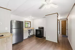 463 Royalston Rd, Fitzwilliam, NH 03447 - Photo 18