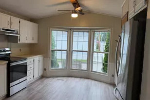 78 Thistle Way, Manchester, NH 03109 - Photo 6