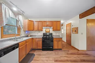 53 Whitetail Dr, Epsom, NH 03234 - Photo 12