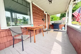 27 Columbus Cir, Newport, NH 03773 - Photo 2