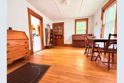 27 Columbus Circle, Newport, NH 03773 - Photo 8