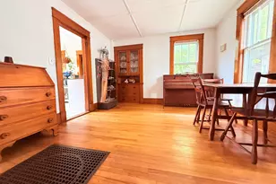 27 Columbus Cir, Newport, NH 03773 - Photo 8