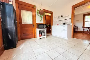 27 Columbus Cir, Newport, NH 03773 - Photo 6