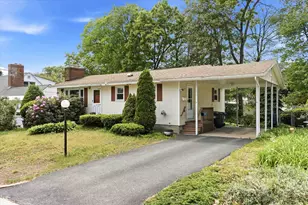 55 Lavista St, Manchester, NH 03103 - Photo 2