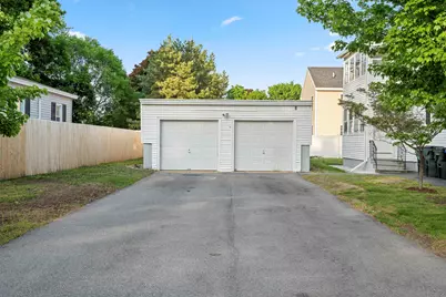 15 Leighton Street, Manchester, NH 03102 - Photo 2