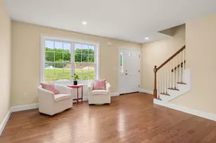 5A Violette Dr, Epping, NH 03042 - Photo 4