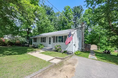 9 Sesame Street, Raymond, NH 03077 - Photo 1