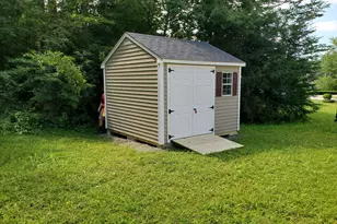 4 Hemlock Rd, Tilton, NH 03276 - Photo 4