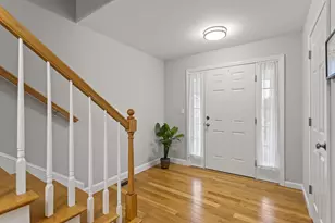 270 Knollwood Way, Manchester, NH 03102 - Photo 10