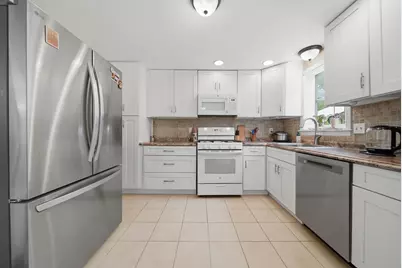35 Iris Drive, Merrimack, NH 03054 - Photo 10