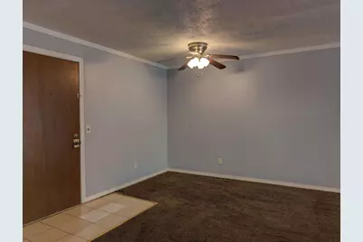 379 Huse Road #29, Manchester, NH 03103 - Photo 4