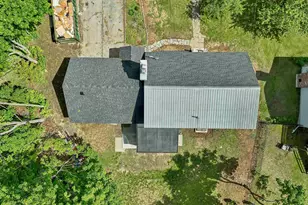 21 Lois St, Rochester, NH 03867 - Photo 12