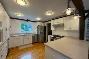 28 Wildwood Dr, Grantham, NH 03753 - Photo 6