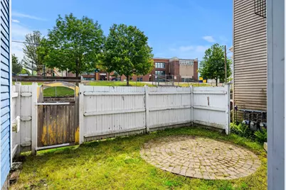 30 Abbott Street, Nashua, NH 03064 - Photo 4