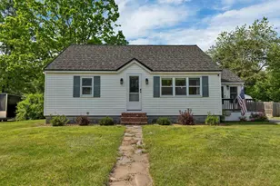 20 Cherry St, Concord, NH 03301 - Photo 2