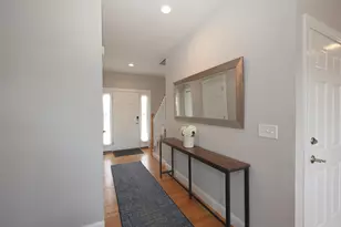 142 Brookview Dr, Hooksett, NH 03106 - Photo 4