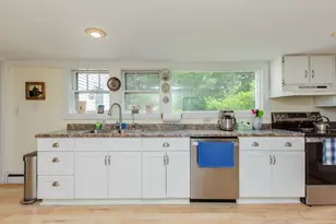 493 Clinton St, Concord, NH 03301 - Photo 8