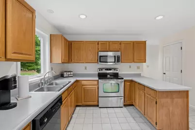 240 Sandown Road, Chester, NH 03036 - Photo 10