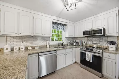 3 Faye Lane, Londonderry, NH 03053 - Photo 4